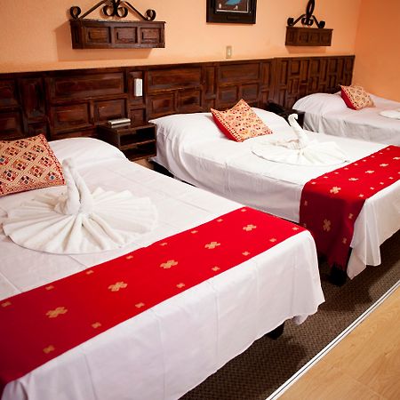 Hotel Palacio De Moctezuma San Cristóbal de Las Casas Buitenkant foto