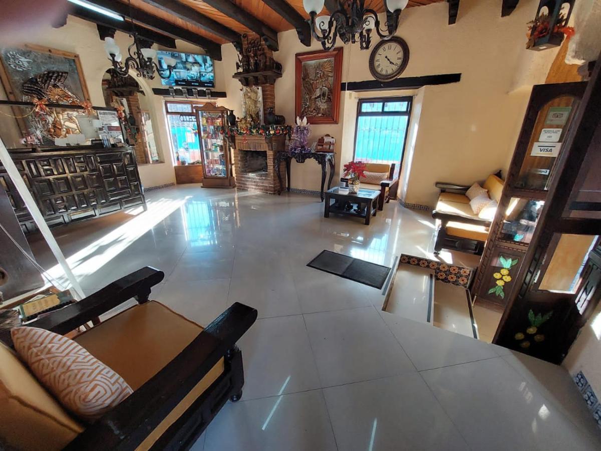 Hotel Palacio De Moctezuma San Cristóbal de Las Casas Buitenkant foto