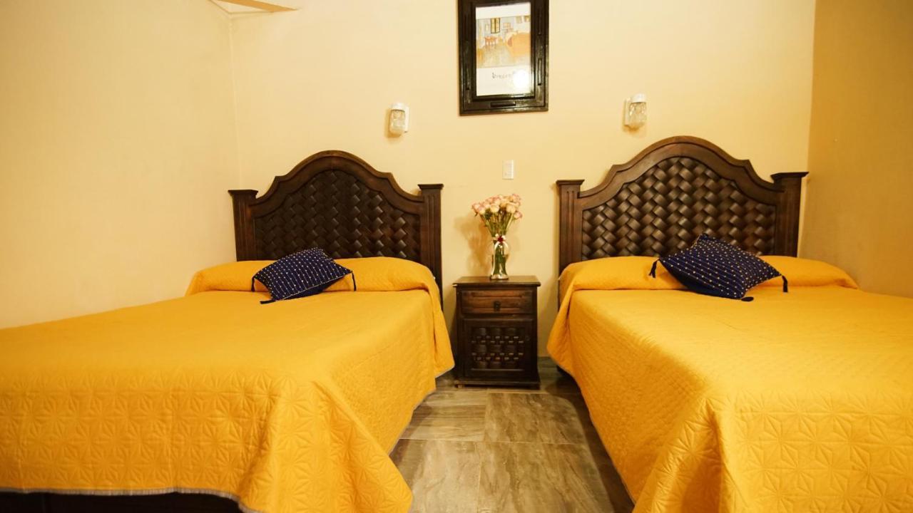 Hotel Palacio De Moctezuma San Cristóbal de Las Casas Buitenkant foto