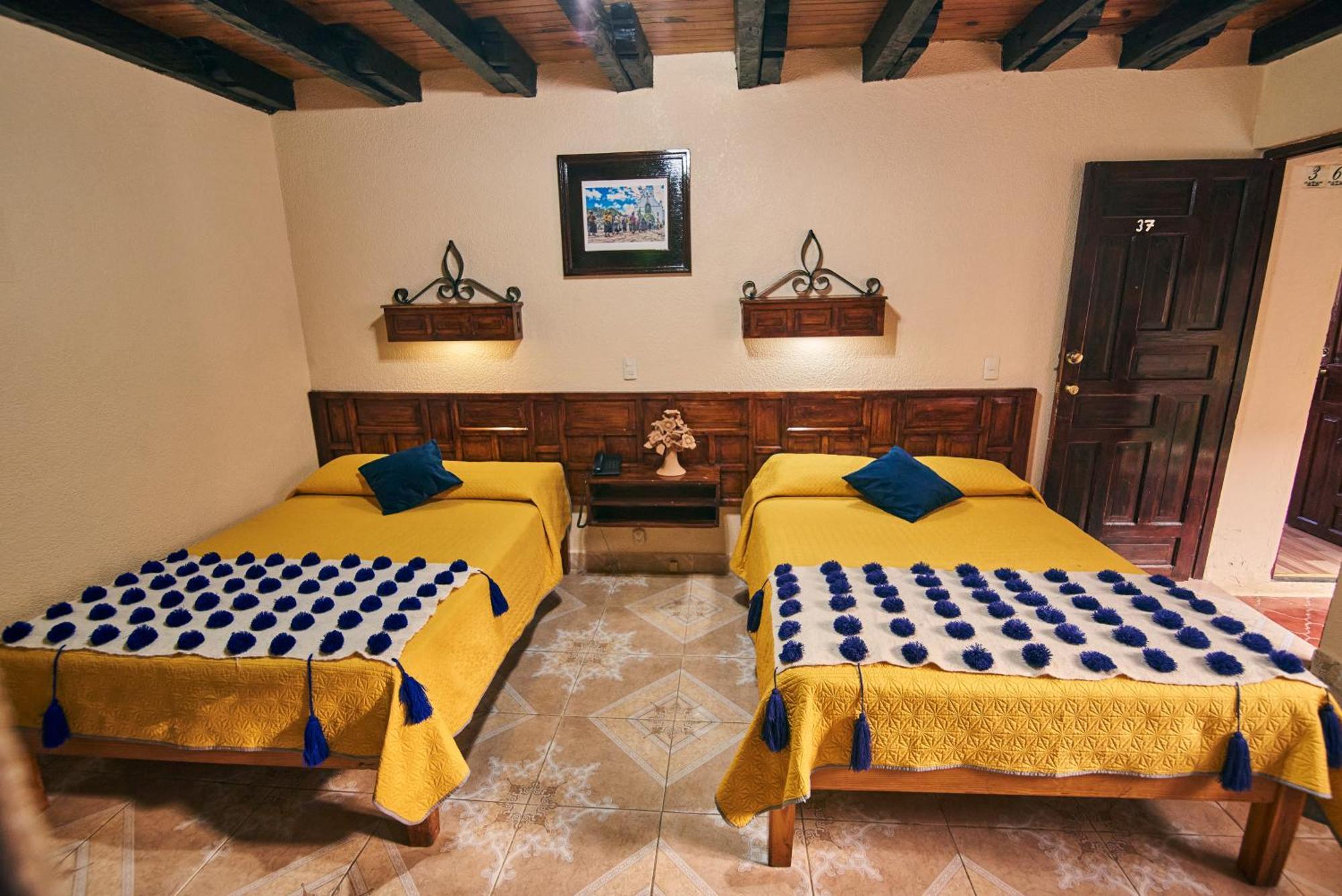 Hotel Palacio De Moctezuma San Cristóbal de Las Casas Buitenkant foto